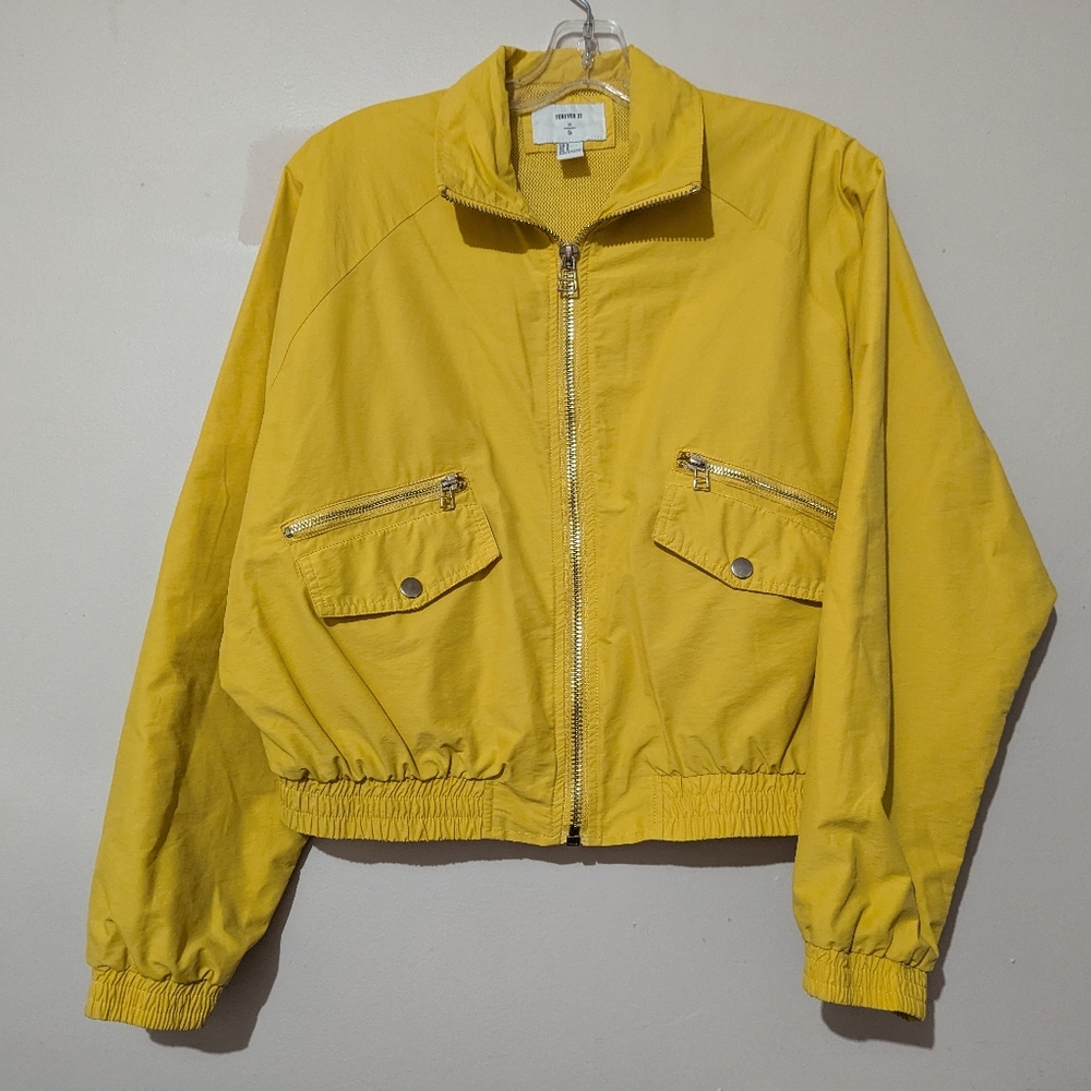 Forever 21 Yellow Jacket Light Coat Size S Windbreaker EUC